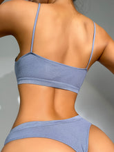 Set de lencería con etiqueta con letra